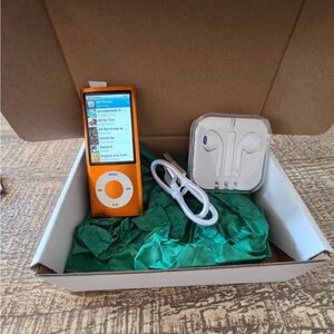 Apple iPod Nano 5th Generation 8gb with New Battery and New Accessories